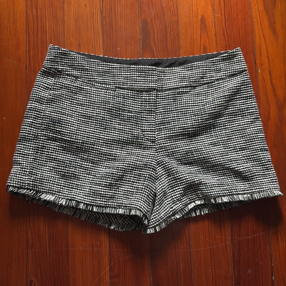 ⭐️ Tweed Shorts